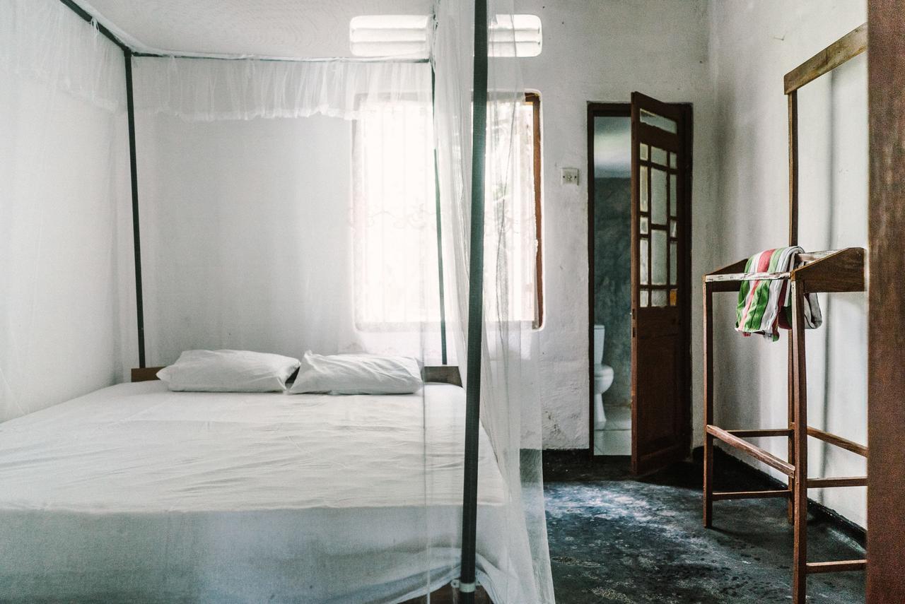 New Sam Tourist Inn Weligama Ngoại thất bức ảnh