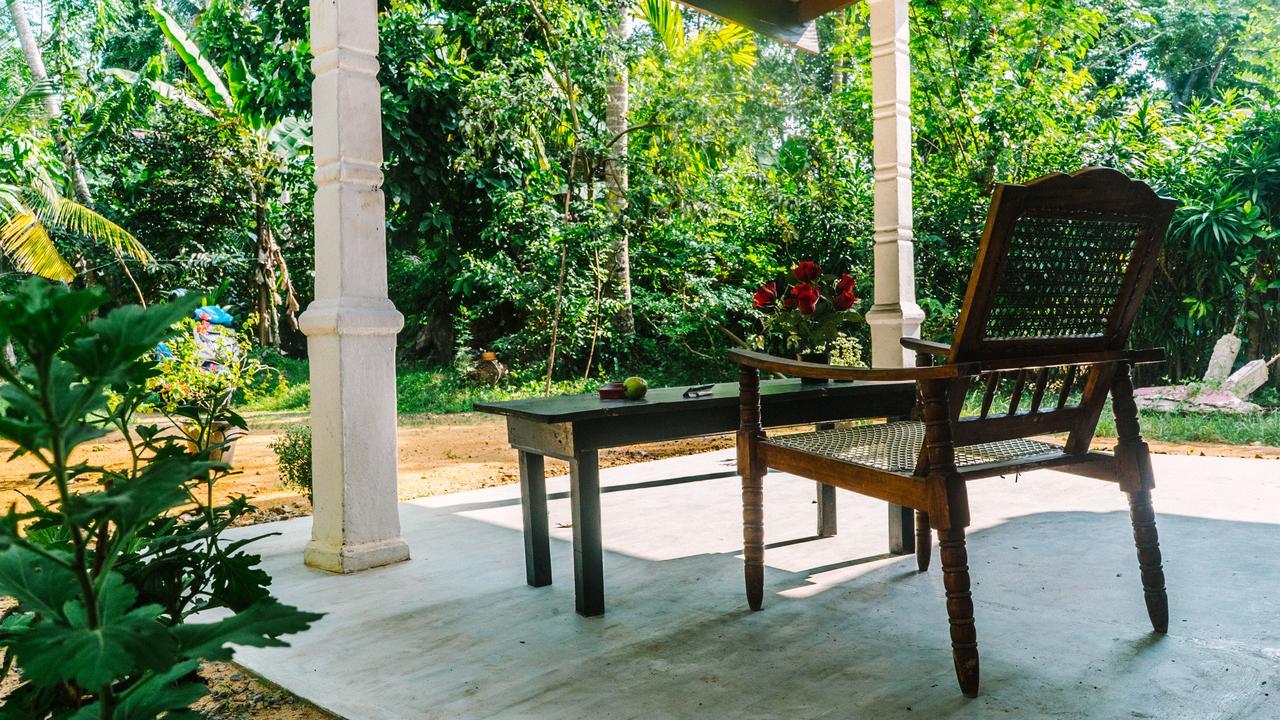 New Sam Tourist Inn Weligama Ngoại thất bức ảnh